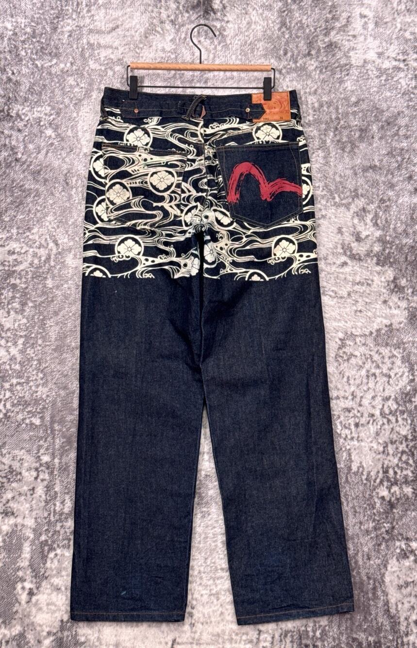 Vintage Evisu Jeans 32 x 33 Mens Painted Logo Indigo Japanese Denim